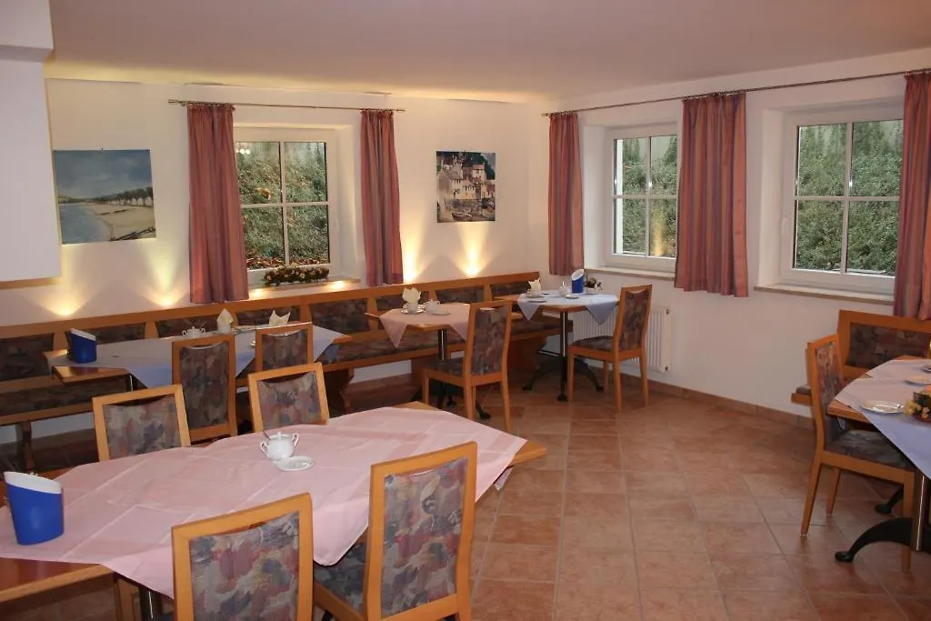 *** Gasthof Pension Demmel, Bed & Breakfast Bruckmühl Deutschland